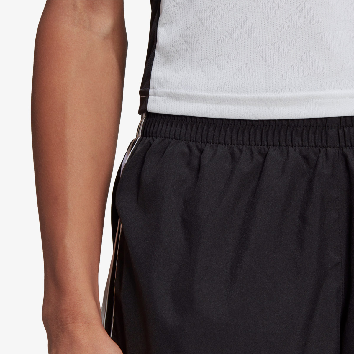M20 SHORT