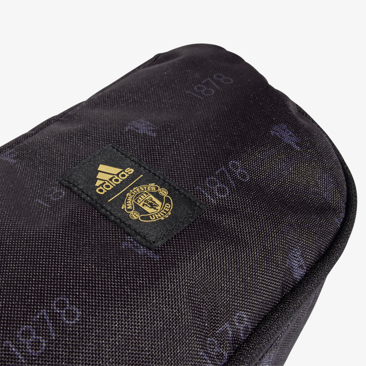 MUFC WASHBAG