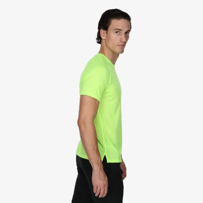 UNDER ARMOUR STREAKER TEE 