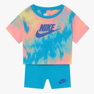 Nike NKG BOXY TEE & BIKE SHORT SET