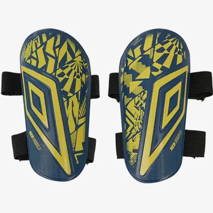 UMBRO NEO SHIELD GUARD W/CALF STRAPS 