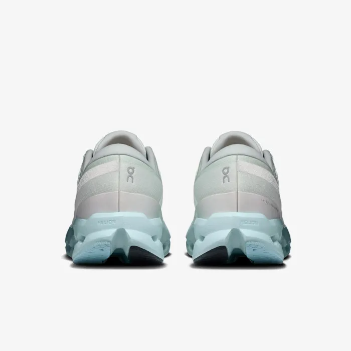 On Cloudsurfer 2 