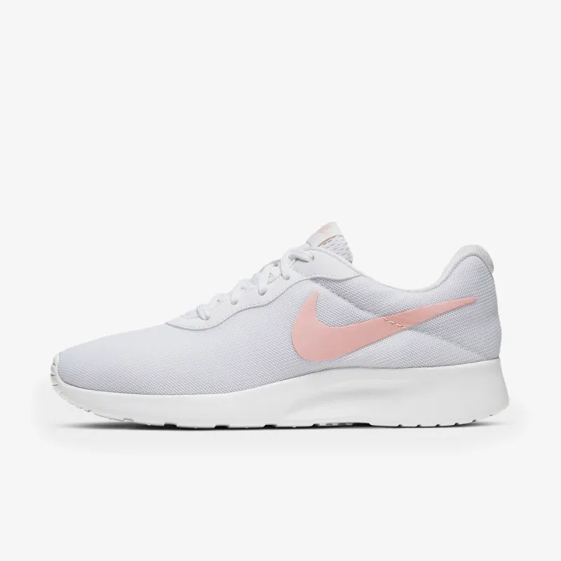Nike Tanjun