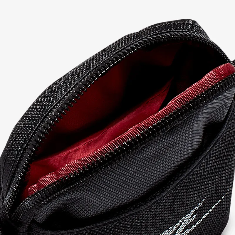 Nike NK HERITAGE S SMIT