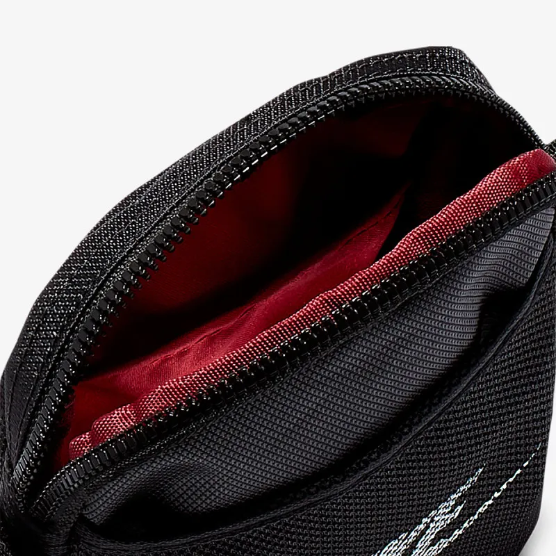 Nike NK HERITAGE S SMIT