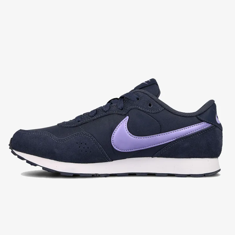Nike MD Valiant