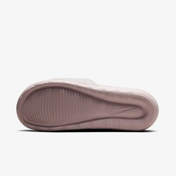 Nike W NIKE VICTORI ONE SLIDE 