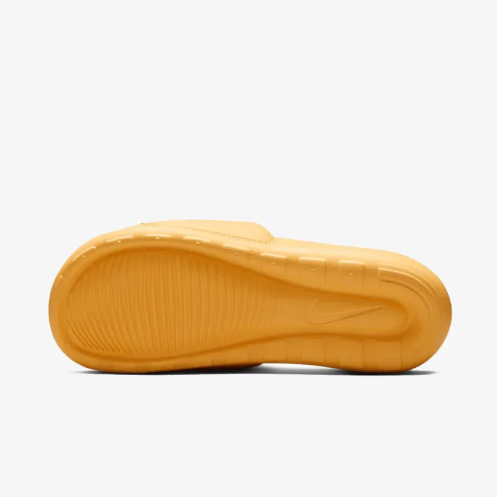 Nike W NIKE VICTORI ONE SLIDE 