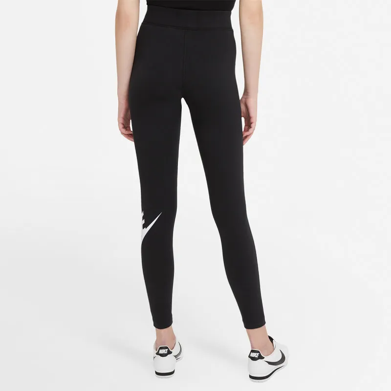 Nike Sportswear Essential