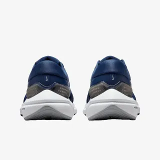 Nike NIKE AIR ZOOM VOMERO 16