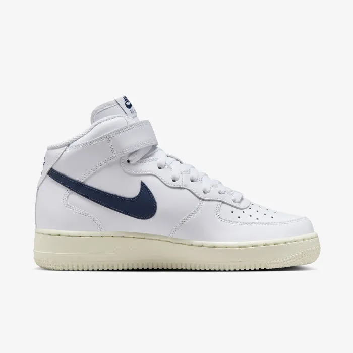 Nike WMNS AIR FORCE 1 '07 MID 