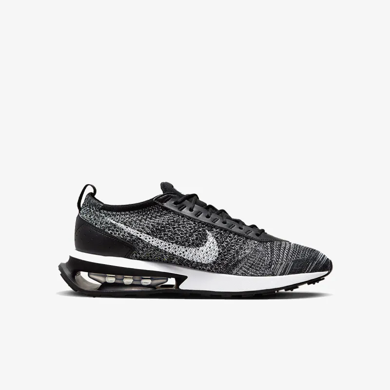 Nike Flyknit Racer 