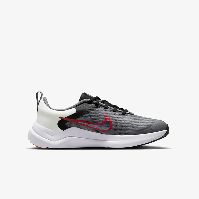 Nike Downshifter 12