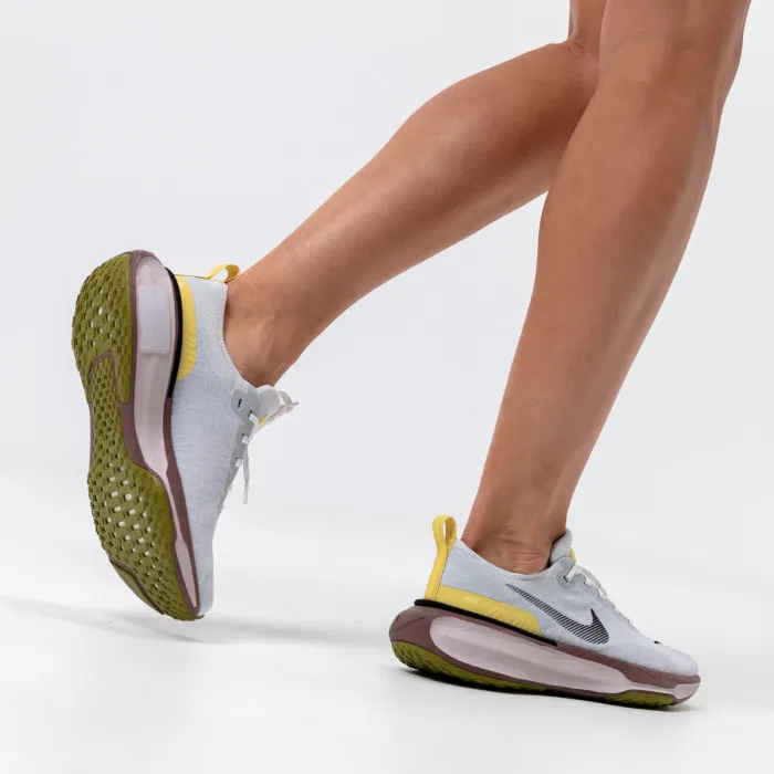 Nike WMNS ZOOMX INVINCIBLE RUN FK 3 