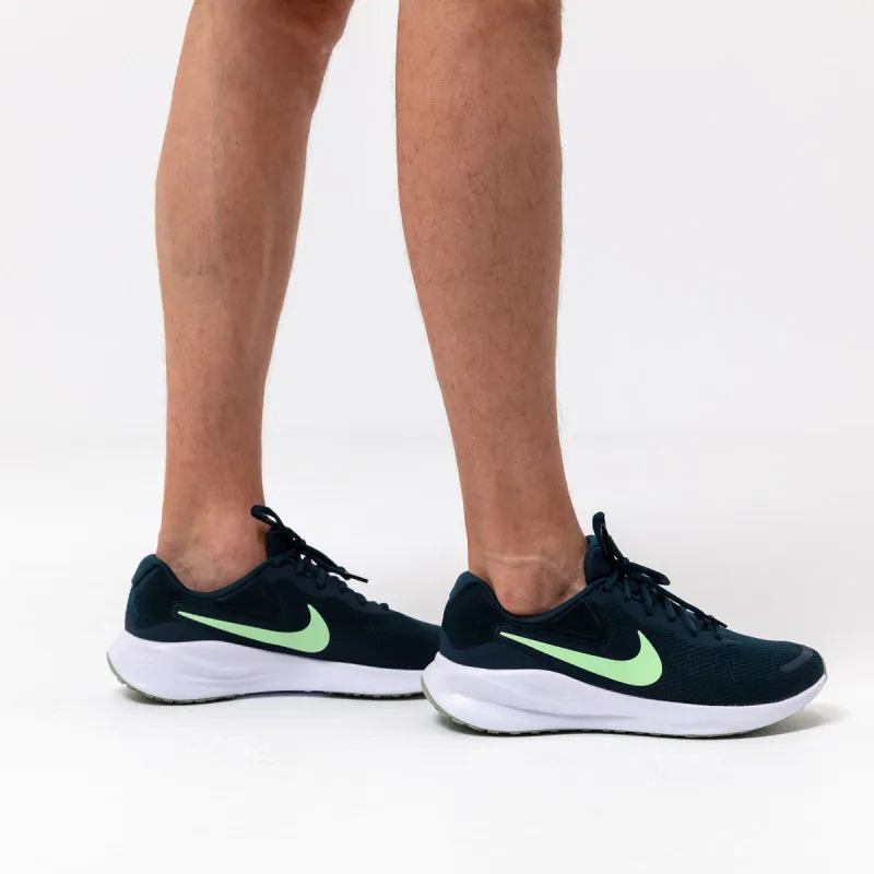 Nike NIKE REVOLUTION 7 