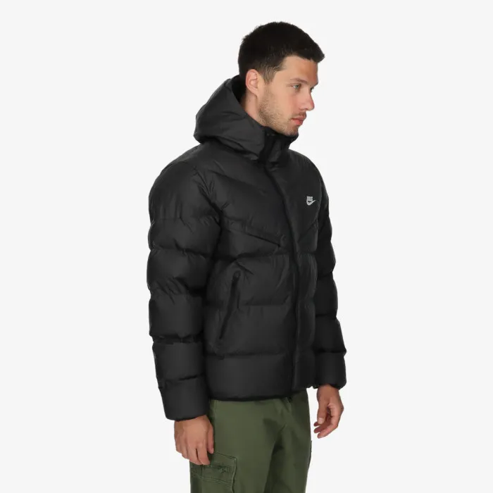 Nike Storm-FIT Windrunner 