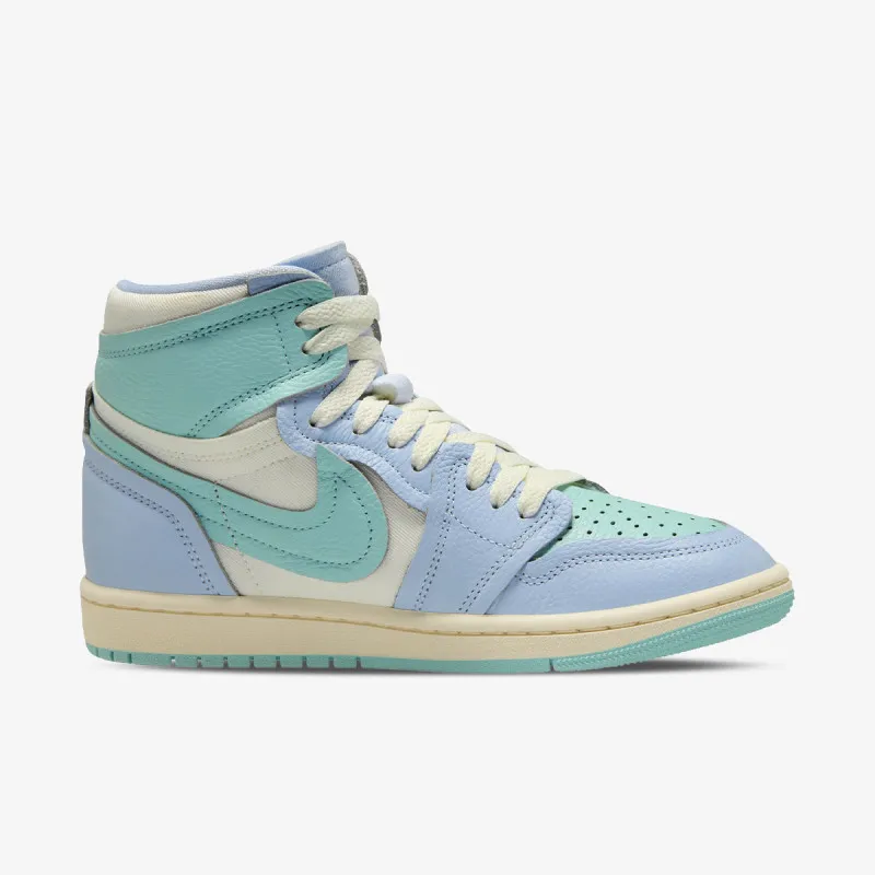 Nike WMNS AIR JORDAN 1 MM HIGH 