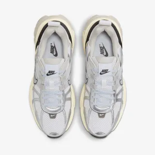 Nike W NIKE RUNTEKK NN 