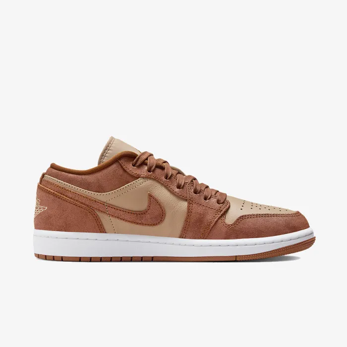Nike WMNS AIR JORDAN 1 LOW SE 