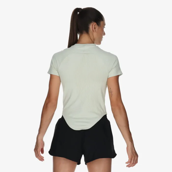 Nike W NK RN DVN DFADV ENG SS TP 