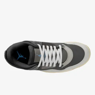 Nike AIR JORDAN 4 RM