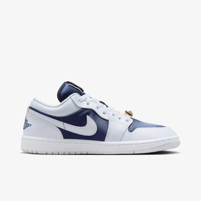 Nike WMNS AIR JORDAN 1 LOW SE 