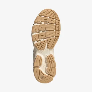 adidas Boty Astir