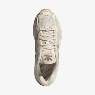 adidas Boty Astir