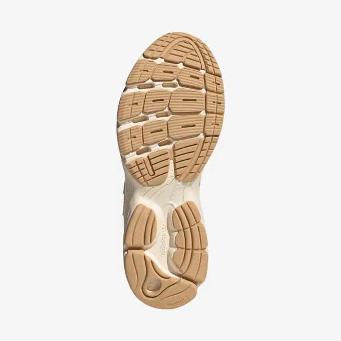 adidas Boty Astir 
