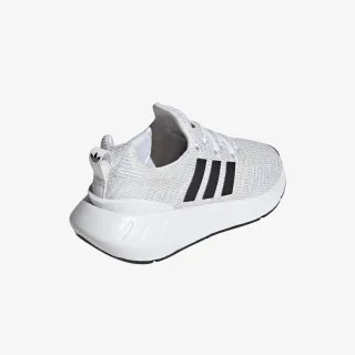 adidas SWIFT RUN 22 J