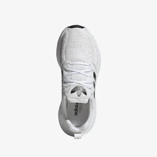 adidas SWIFT RUN 22 J