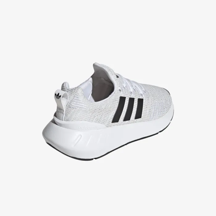 adidas SWIFT RUN 22 J 