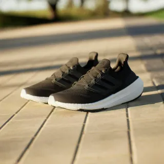 adidas ULTRABOOST 23