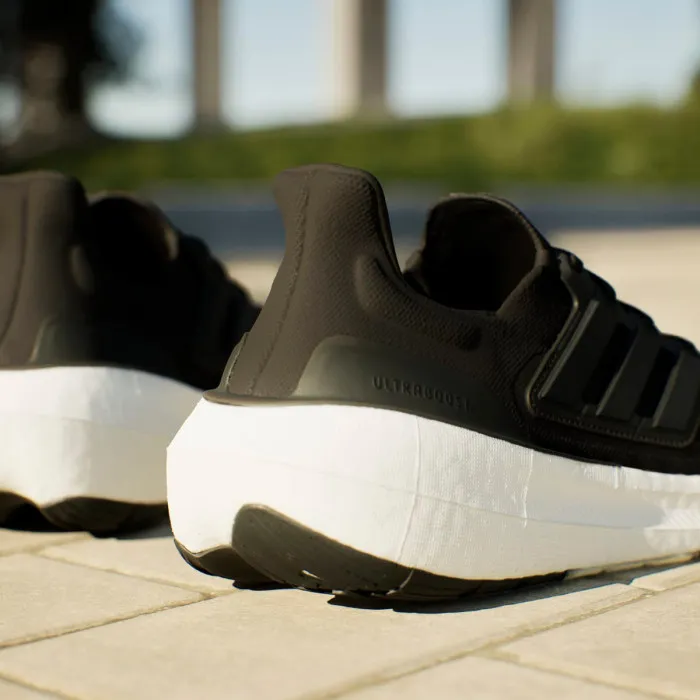adidas ULTRABOOST 23 