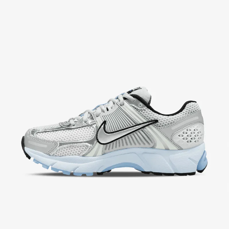 Nike W NIKE ZOOM VOMERO 5 NEWS 