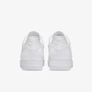 Nike WMNS AIR FORCE 1 '07 SE 