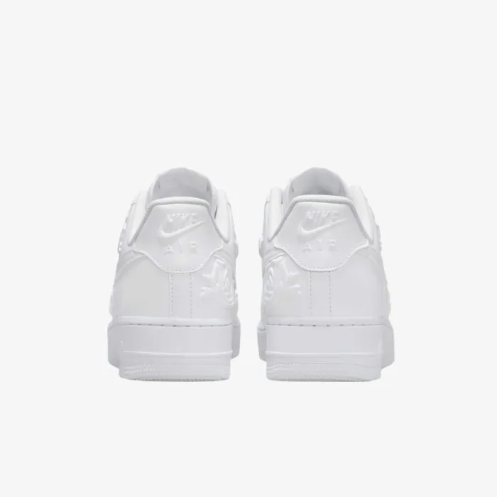 Nike WMNS AIR FORCE 1 '07 SE 