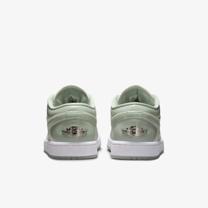JORDAN WMNS AIR JORDAN 1 LOW SE 