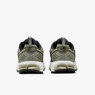 Nike VOMERO 5 BG 