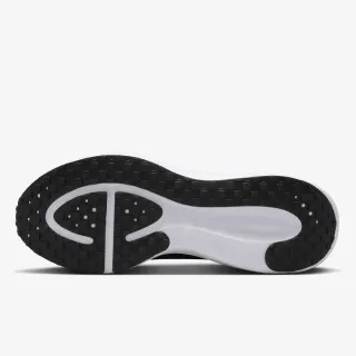 Nike NIKE REVOLUTION 8 