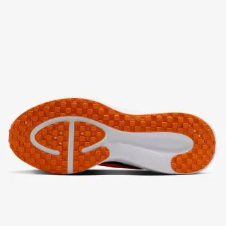 Nike NIKE REVOLUTION 8 