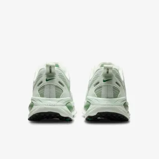 Nike W NIKE VOMERO 18 