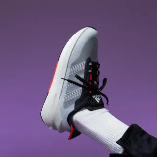 adidas AVRYN