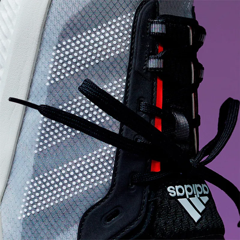 adidas AVRYN