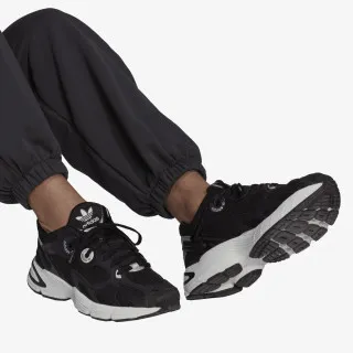 adidas SWEATPANTS 