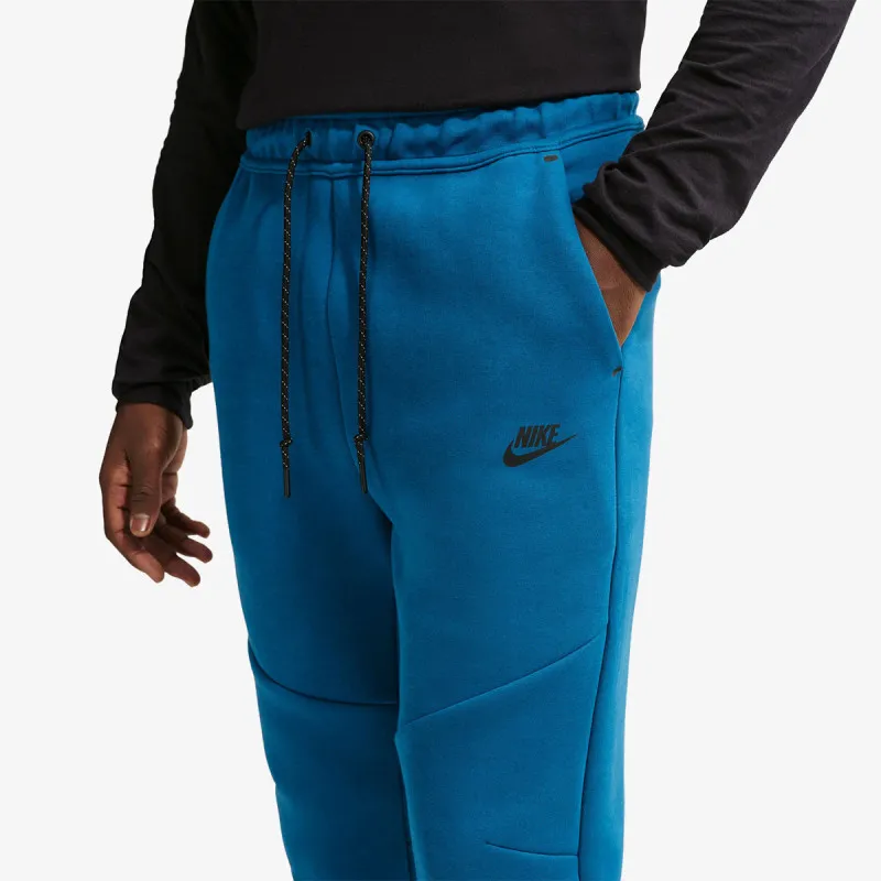 Nike M NK TCH FLC JGGR 