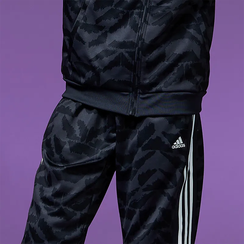 adidas Tiro Suit-Up