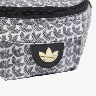 adidas Trefoil Moment