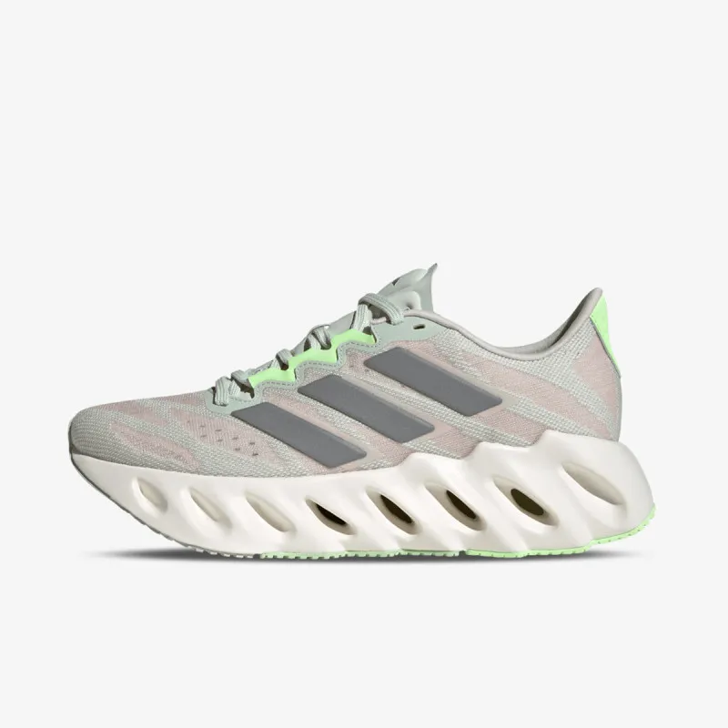 adidas SWITCH FWD W