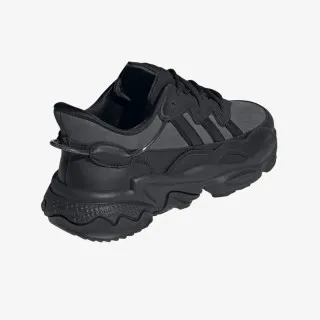 adidas OZWEEGO TR
